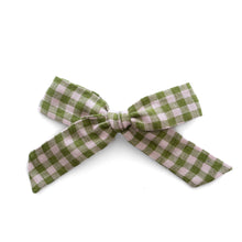 Forest Check // Large Schoolgirl